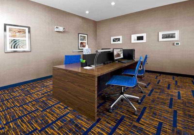 Courtyard By Marriott Salisbury Hotel Exterior photo
