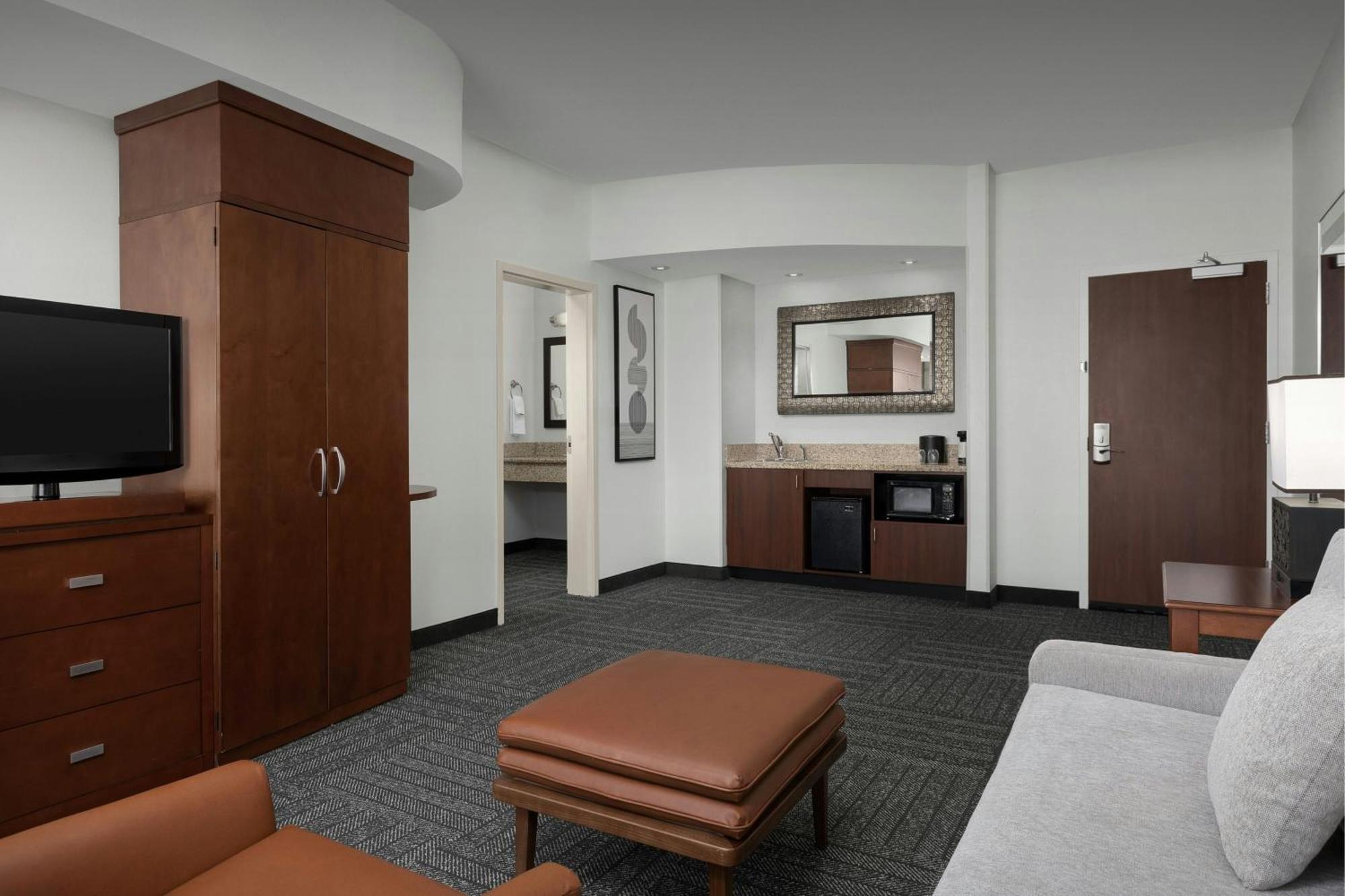Courtyard By Marriott Salisbury Hotel Exterior photo